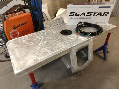 Komplett med Seastar hydraulstyrning